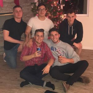 Meet your Posher, Zach